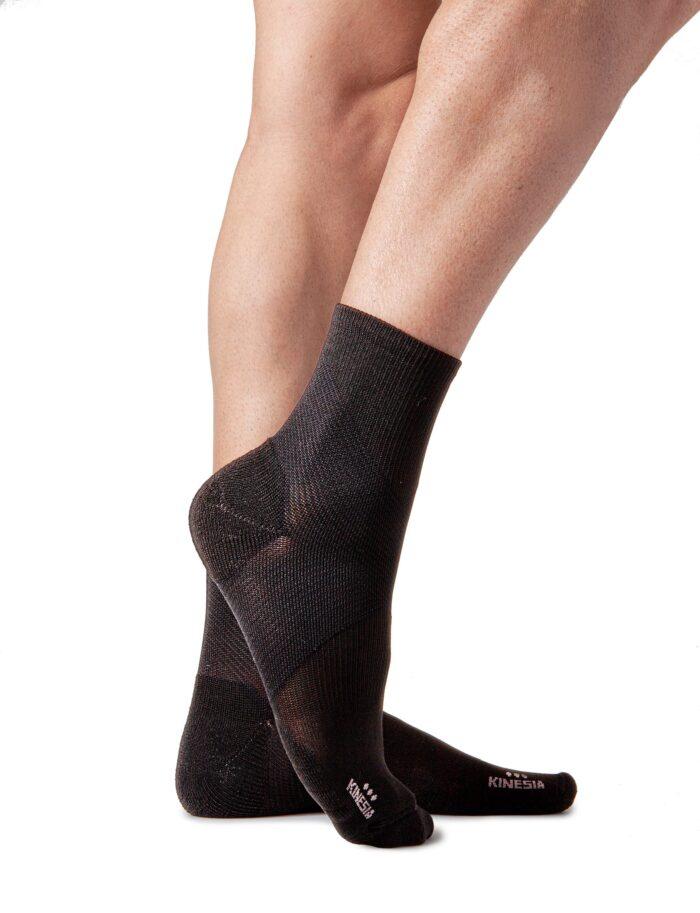 K302 – Kinesia Omnia Long Graduated Compression Socks